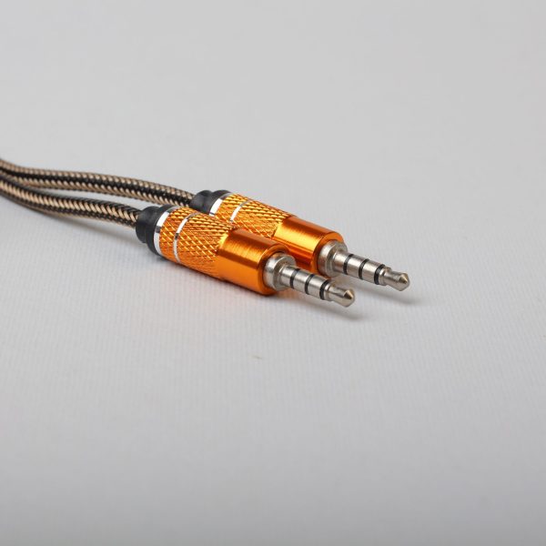 کابل AUX کلومن مدل KA - 38 طول یک متر طلایی گارانتی اصالت و سلامت فیزیکی کالا