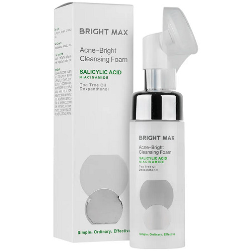 فوم شستشوی صورت ویتامین C برایت مکس با برس سیلیکونی برای پوست کدر و لک‌دار