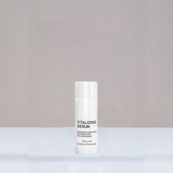 سرم احیا کننده صورت 30 میلی لیتر MBK